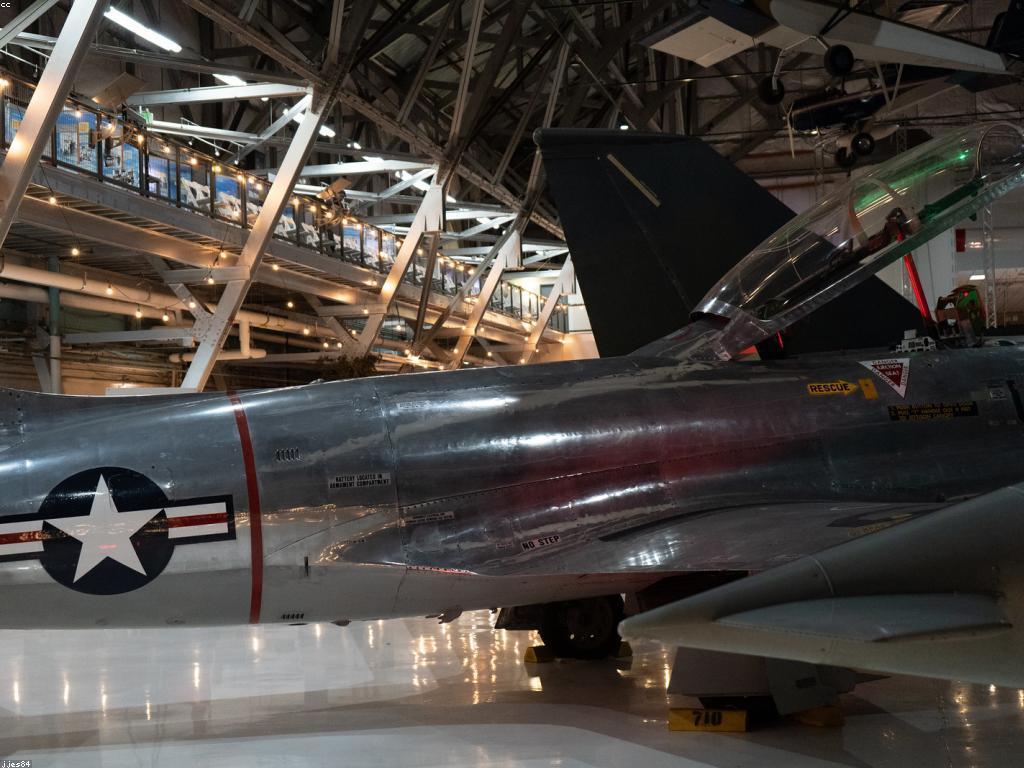 ការពិនិត្យអំពីក្រុមហ៊ុនស្លត: អ្វីដែលអ្នកត្រូវការដឹង